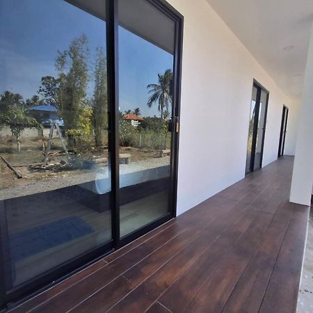 Homlomchomsuan หอมลมชมสวน Apartment Ban Mai  Exterior photo